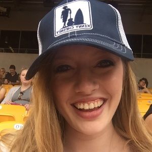 Meet your Posher, Anna