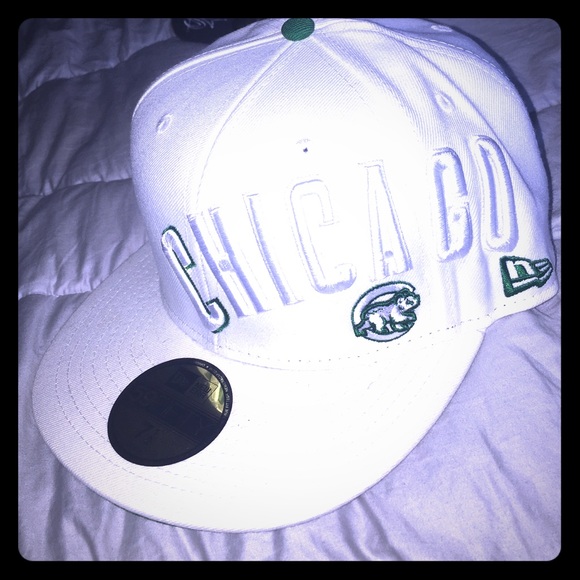Chicago Cubs white and green hat