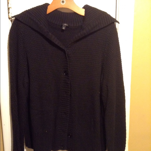 Sweater - Picture 1 of 2