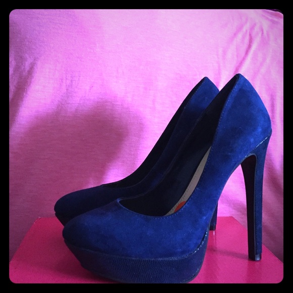 Jessica Simpson heels