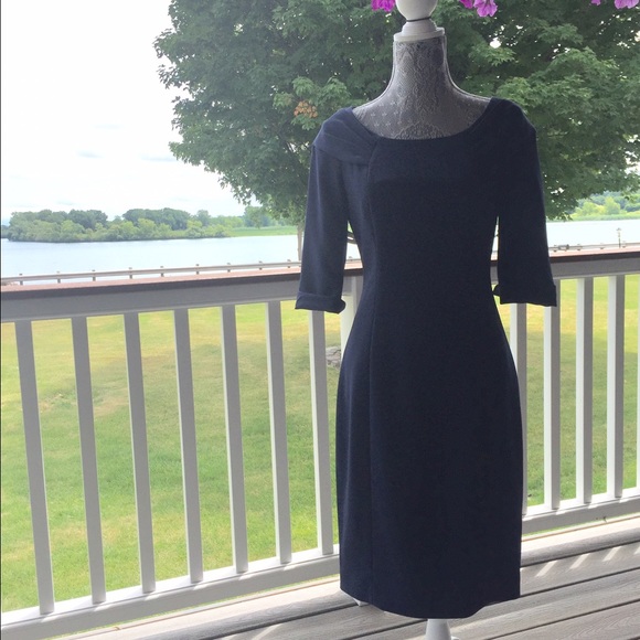 Elie Tahari Dresses & Skirts - Size 6 Elie Tahari Dress - Midnight Blue