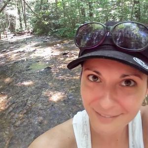 Meet your Posher, Cassandra