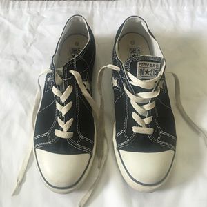 🌸Converse Sneakers🌸