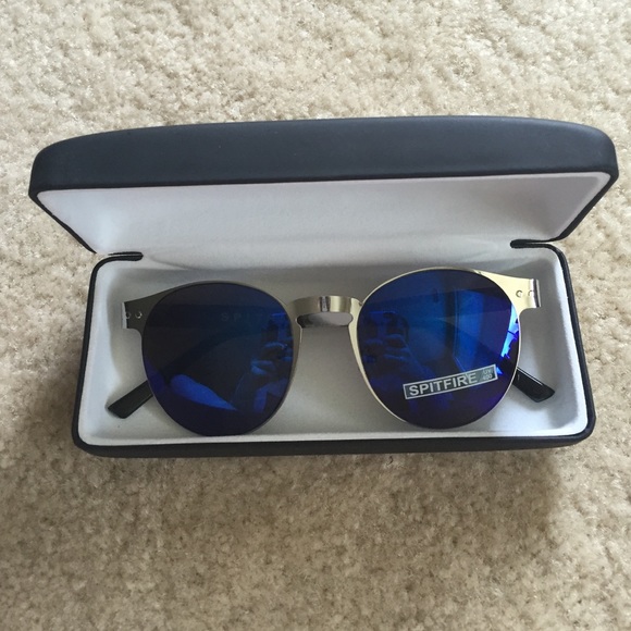 Spitfire blue mirrored sunnies