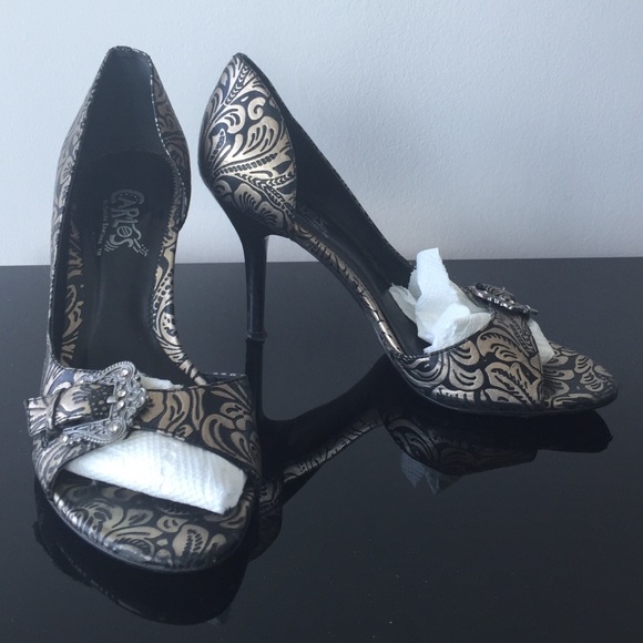 Carlos Santana Heels
