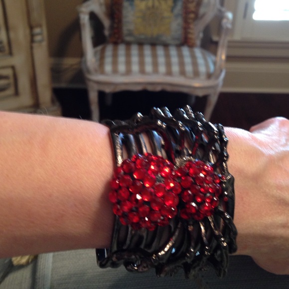 Spider and red rhinestone bracelet.... WOW Piece!! - Picture 4 of 4