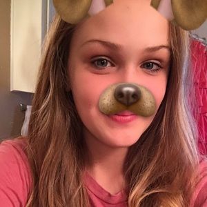 Meet your Posher, Zoe