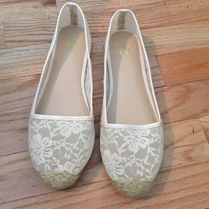 VS White lace flats with cream braided bottoms