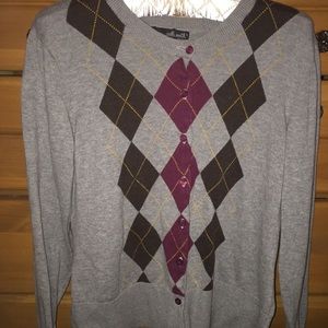 Sweater - Grey, burgundy, and brown