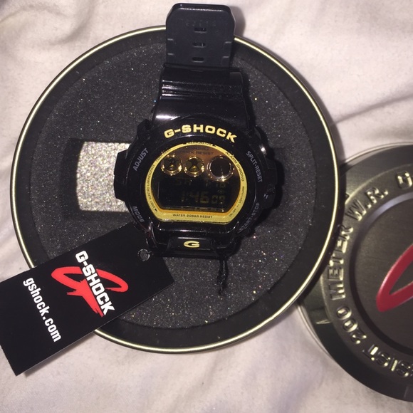 Black and Gold G-Shock, never worn!