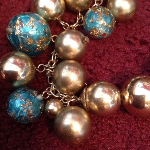 Unique statement bracelet - Picture 2 of 4