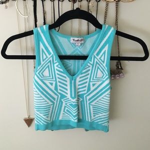 Cute crop top!