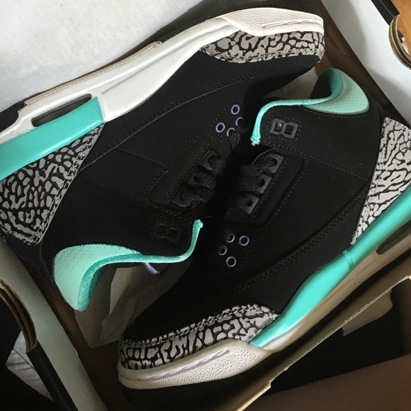 Air Jordans 3 Retro GG