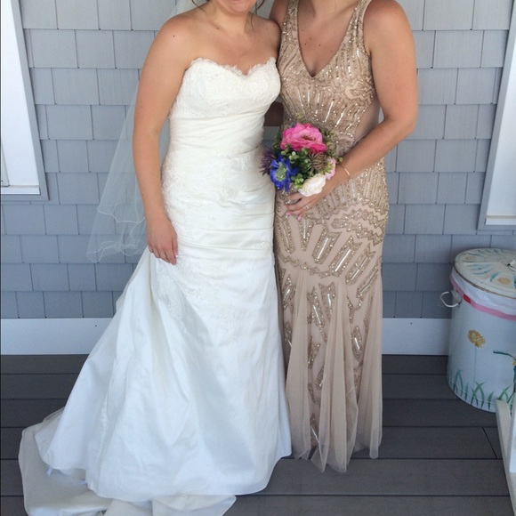 {SOLD} Beautiful bridesmaid dress - Picture 1 of 3