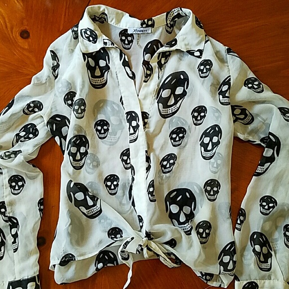 Skull blouse