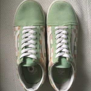 Vans checkerboard old skools