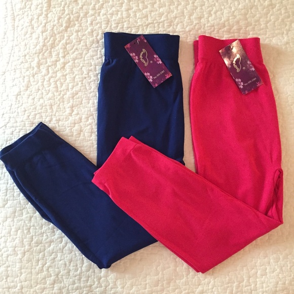 Pair of solid capri leggings