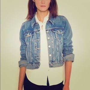 Levis Authentic Trucker jacket