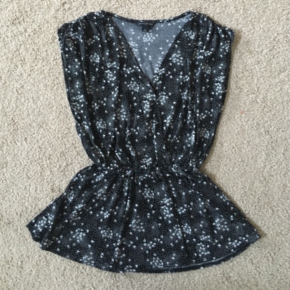 💃 LAST CHANCE 💃 Banana Republic peplum shirt