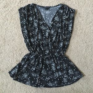 💃 LAST CHANCE 💃 Banana Republic peplum shirt