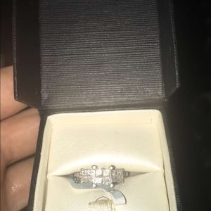 Diamond wedding ring