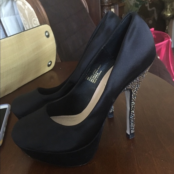 Steve Madden heels - Picture 1 of 3