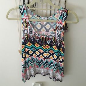 Aztec crop high low top