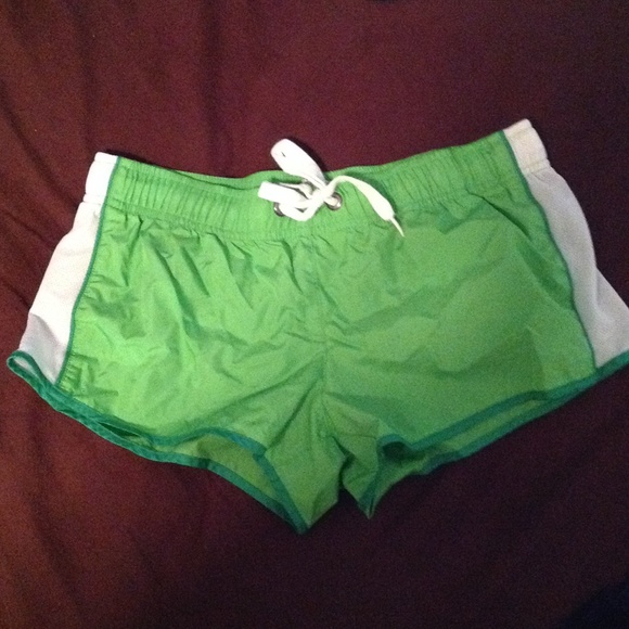 SOLDGreen Victoria's Secret pink drifit shorts - Picture 1 of 2