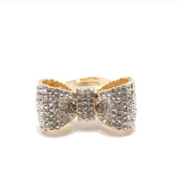 LAST ONE!! Luxe Bow Pave Ring New
Gorgeous Ring! - Picture 4 of 5