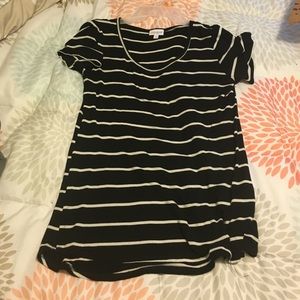 Lularoe classic tee