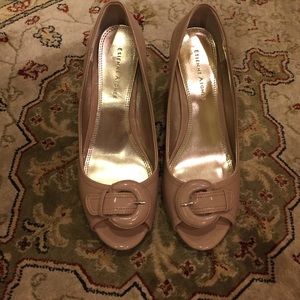 Beautiful nude Aigner heels!