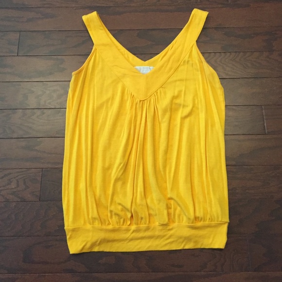 Michael Kors Yellow top- v neck  banded at bottom