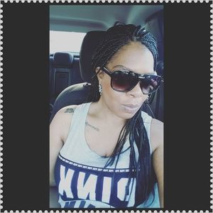 Meet your Posher, Charade