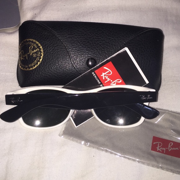 RayBan Wayfarer Sunglasses (make offers) - Picture 3 of 4