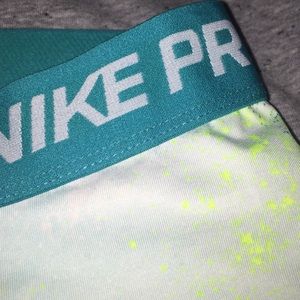 GALAXY PRINT 3 INCH NIKE PROS