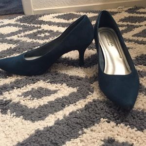 Green suede heels