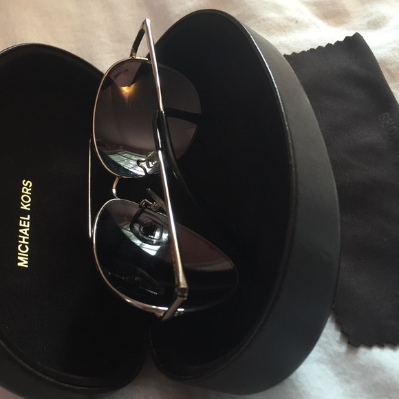 Michael Kors Sunglasses - Picture 4 of 4