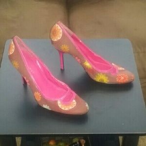 Shoes heels