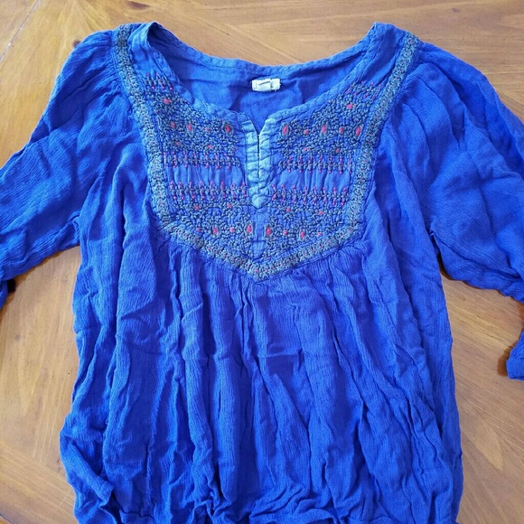 Embroidered blouse