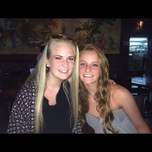 Meet your Posher, Bailey