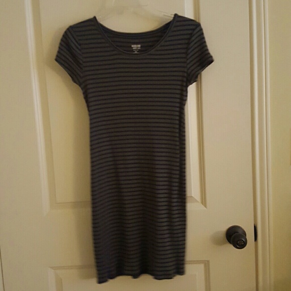 Navy and green striped casual dress - Picture 1 of 2