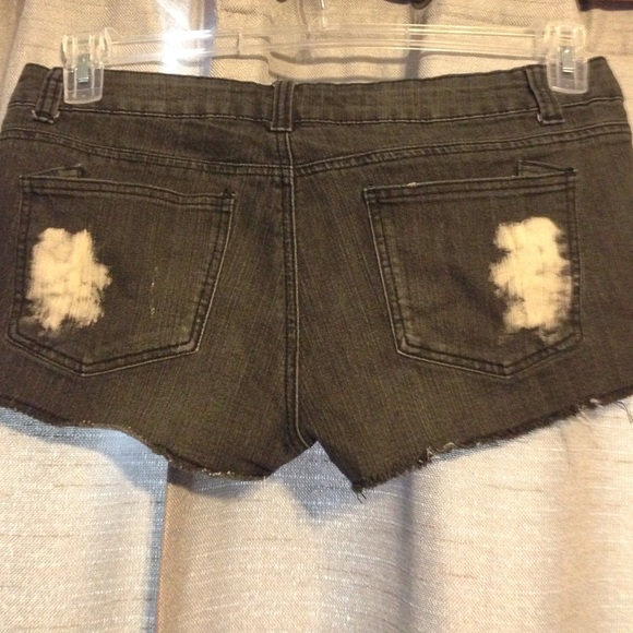 Black Frayed Shorts with Bleaching Design - Picture 2 of 2