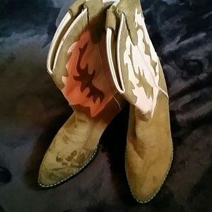 Girls leather tan/pink cowboy boots.