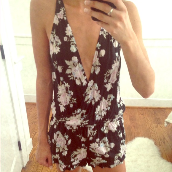 Forever 21 Black Floral Sleeveless Romper Cover-Up