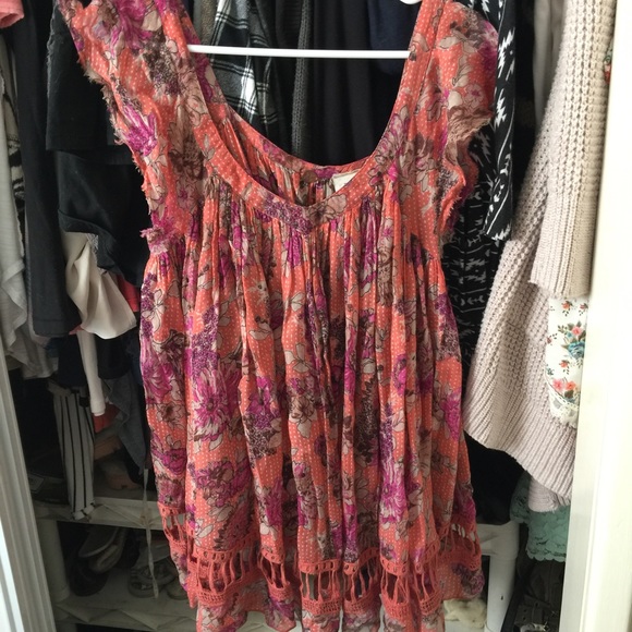 Free people size smal - Picture 1 of 3