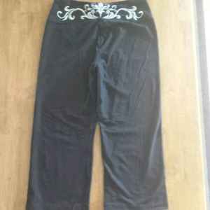 Women's Capri Yoga Pants size LG