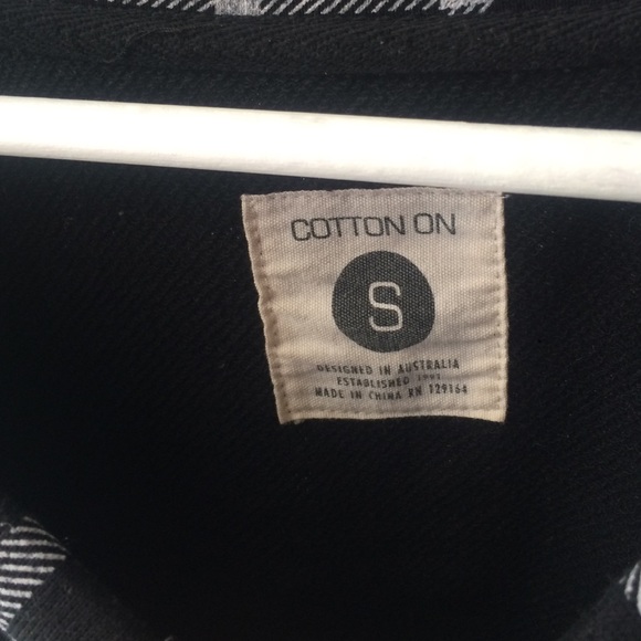 Cropped Grid Sweater - Picture 2 of 2