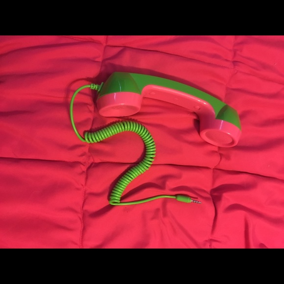 Phone auxiliary extension - Picture 1 of 1