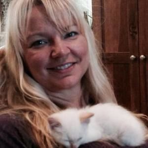 Meet your Posher, Candice