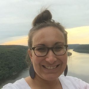 Meet your Posher, Lauren